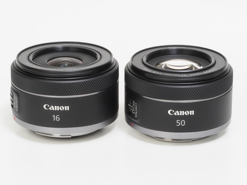 手元のRF50mm F1.8 STMとRF16mm F2.8 STMを比べてみました。ほとんど大きさは同じ。コンパクトでいいですね。両者ともに廉価なのでありがたいです。