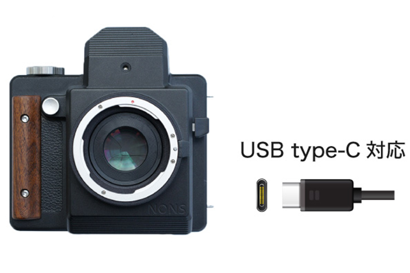 電源は内蔵バッテリーを採用。付属のType-Cケーブルで充電をする。一回の充電で100枚撮影可能としている
