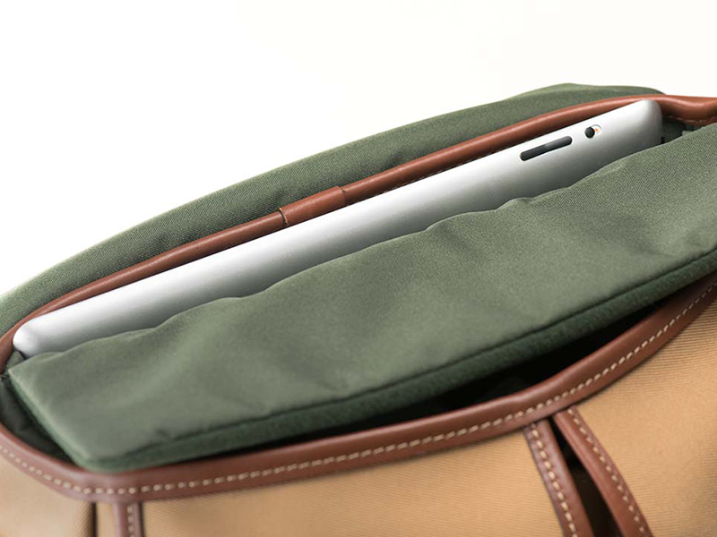 収納例：250×180mm以内のタブレット