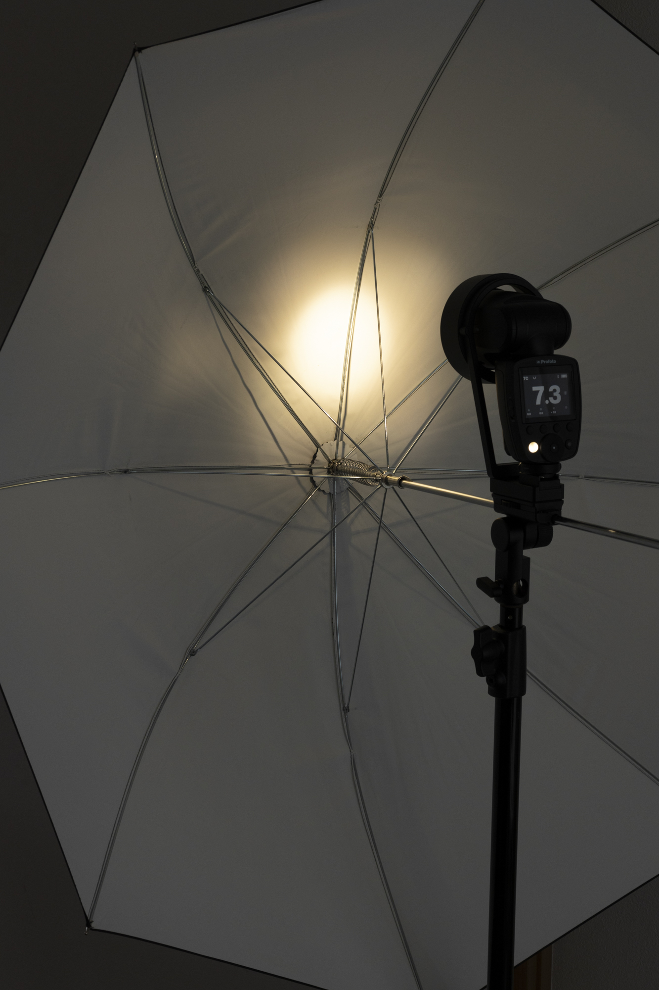 左からClic OCF アダプターII、OCFアダプター