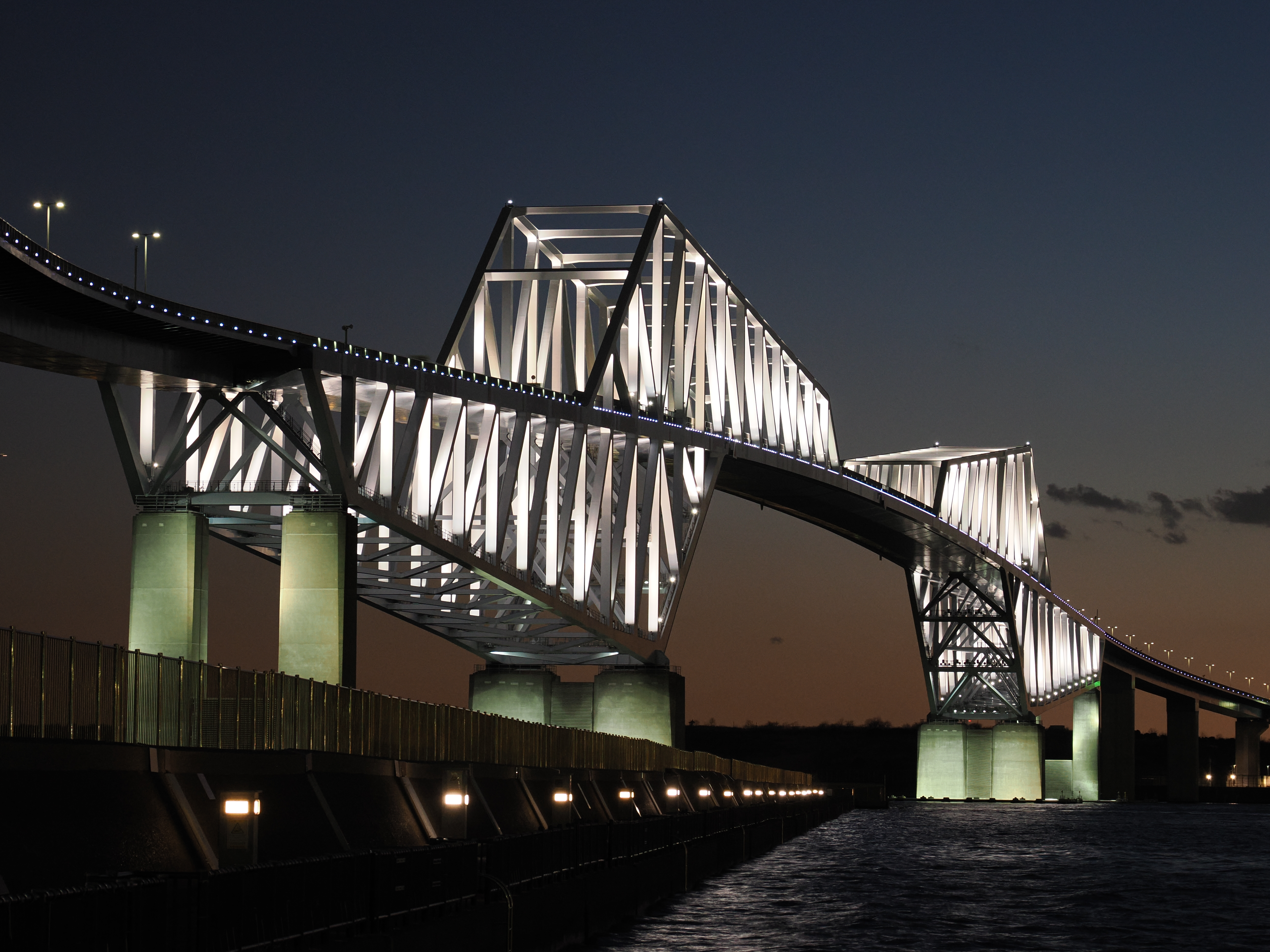 OM SYSTEM OM-1　M.ZUIKO DIGITAL ED 12-100mm F4.0 IS PRO（F5.6・1/4秒）ISO 1600