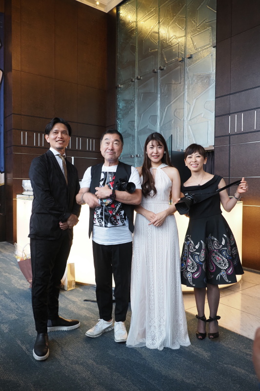 左から佐藤芳明さん、⼭岸さん、新倉瞳さん、佐藤倫⼦さん