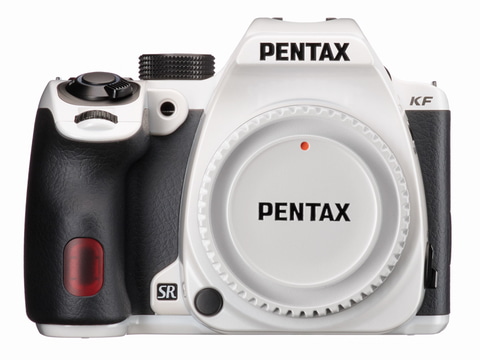 防塵防滴・耐低温-10度のAPS-C一眼レフ「PENTAX KF」。ボディ約12万円