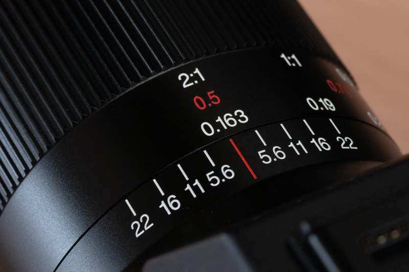 撮影倍率2：1の記載がある