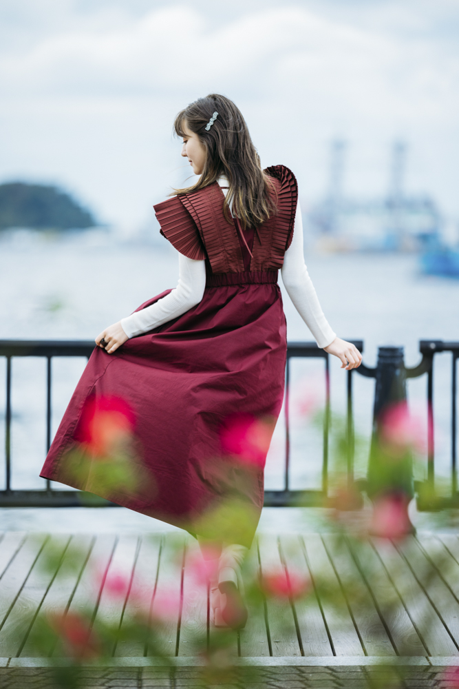 EOS R5／135mm／絞り優先AE（F1.8、1/500秒、＋1.0EV）／ISO 250／WB：オート