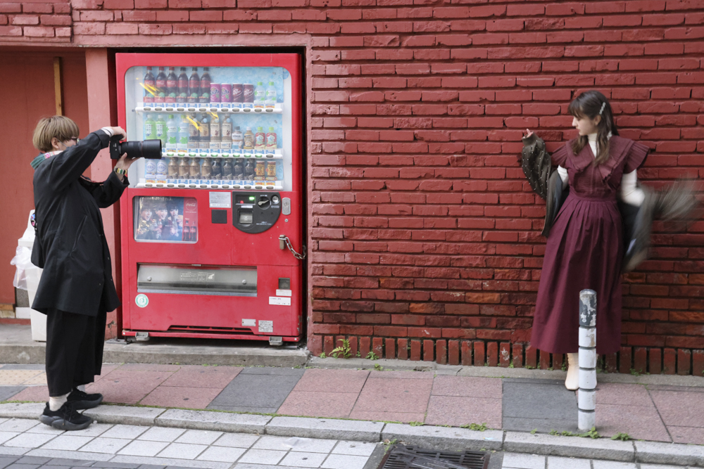 EOS R5／135mm／絞り優先AE（F5.6、1/25秒、－0.3EV）／ISO 3200／WB：オート