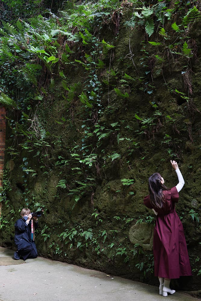 EOS R5／135mm／絞り優先AE（F2、1/60秒、＋0.3EV）／ISO 800／WB：オート