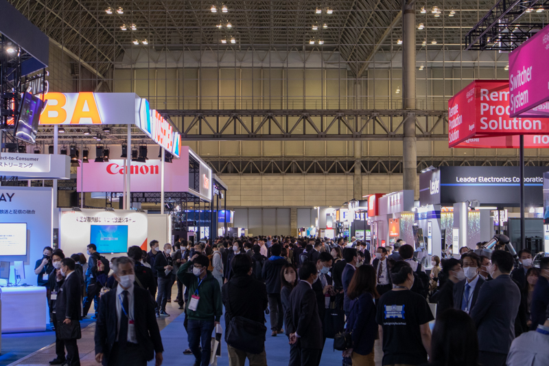 会場の様子。多くの来場者で賑わっていた