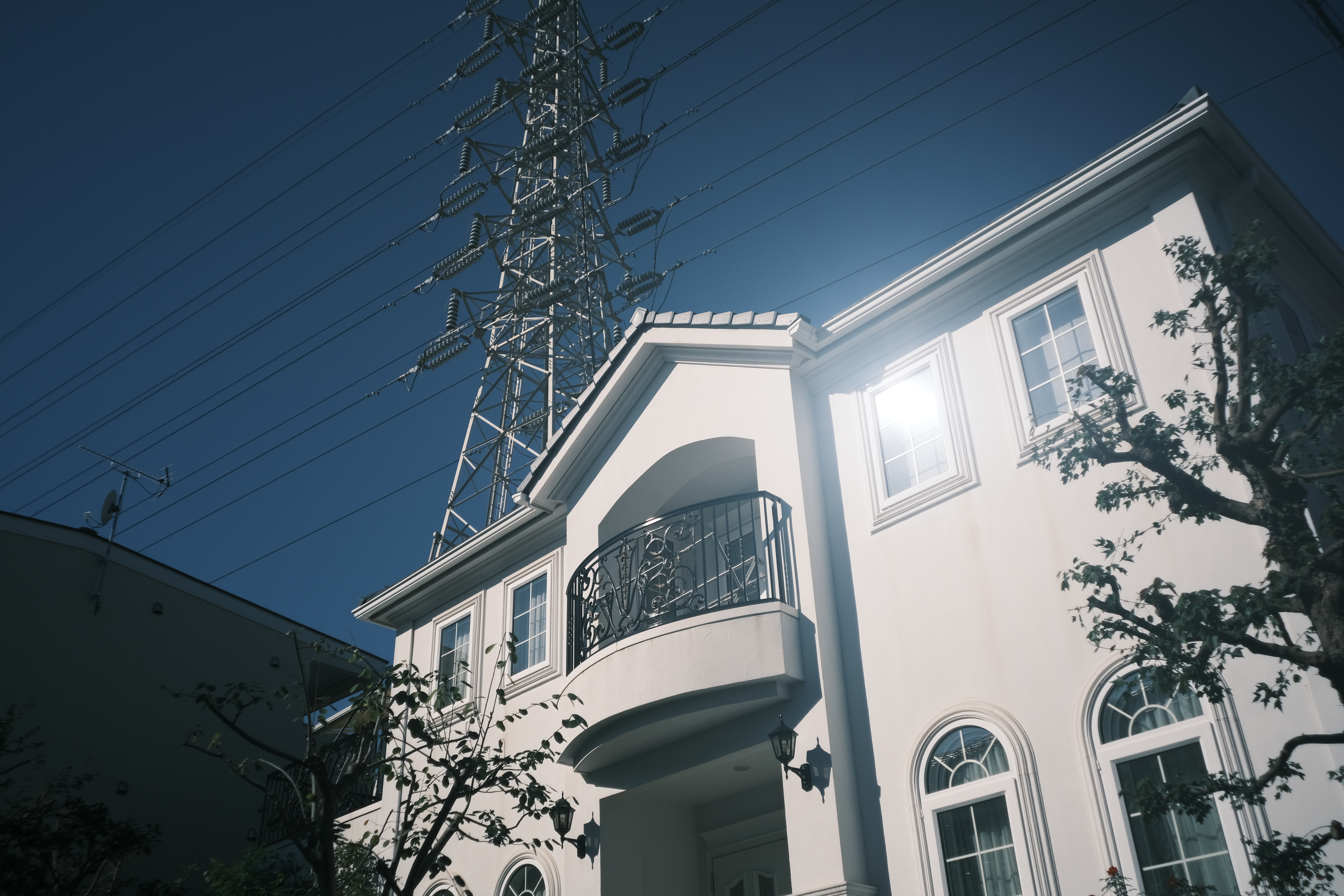 X-E4　ライカ エルマリートM f2.8/21mm（F2.8・1/5,800秒）ISO 160