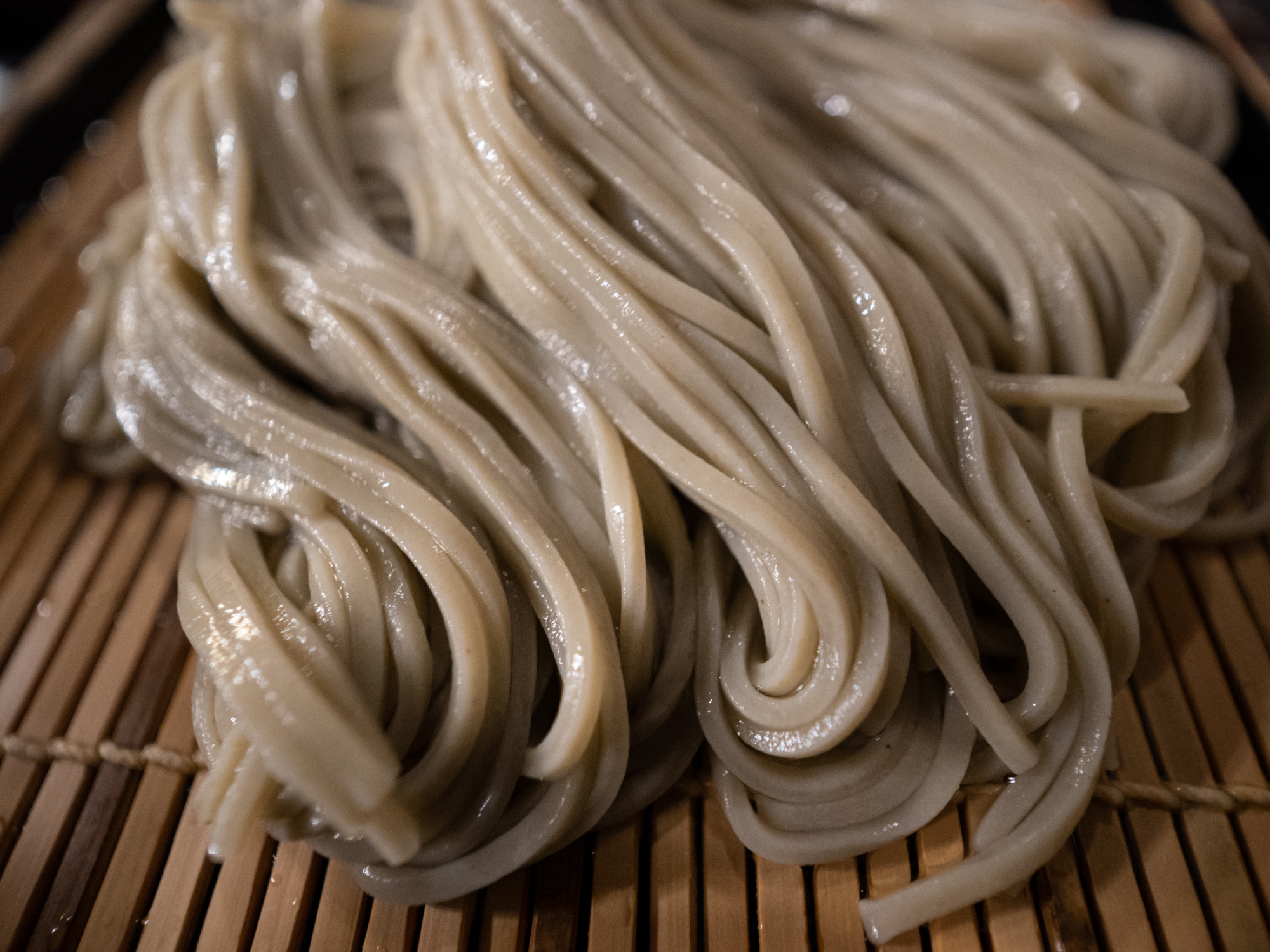 LUMIX G100 LEICA DG SUMMILUX 9mm / F1.7 ASPH. 絞り優先AE（F1.7・1/60秒・±0EV）ISO 1250