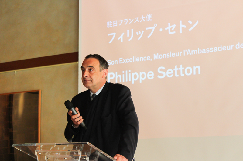 挨拶に立った駐日フランス大使のフィリップ・セトン氏は「国際的な芸術シーンにおいても重要な催し」と評価する