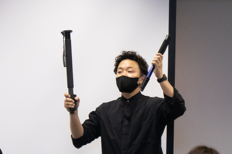 一脚は大きさ違いで2本用意している