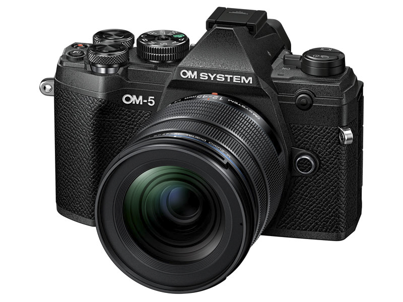 <b>発売日</b><br>2022年11月18日（ボディ、M.ZUIKO DIGITAL ED 14-150mm F4.0-5.6 IIキット）<br>2022年12月10日（M.ZUIKO DIGITAL ED 12-45mm F4.0 PROキット）<br>　<br><b>実勢価格</b><br>163,000円前後（ボディ）<br>196,000円前後（M.ZUIKO DIGITAL ED 14-150mm F4.0-5.6 IIキット<br>M.ZUIKO DIGITAL ED 12-45mm F4.0 PROキット）<br>　<br><b>SPECIFICATION</b><br>イメージセンサー：2,037万画素<br>常用ISO感度：200～6400<br>ファインダー：OLEDビューファインダー、約236万ドット<br>背面モニター：3.0型2軸可動式液晶<br>AF：クロスタイプ位相差AF<br>測距点数：121点<br>連写速度：約10コマ/秒、約30コマ/秒<br>動画記録：4K30pほか<br>外形寸法：約125.3×85.2×49.7mm<br>質量：約414g