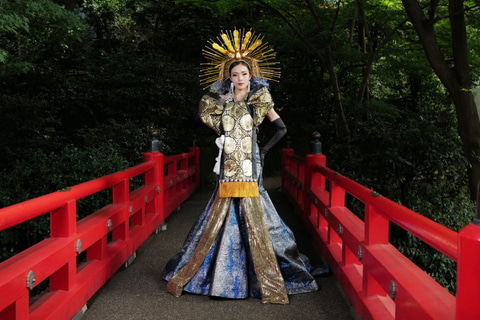 山岸伸の「写真のキモチ」 第37回：「ミス・アース」って、ご存じです