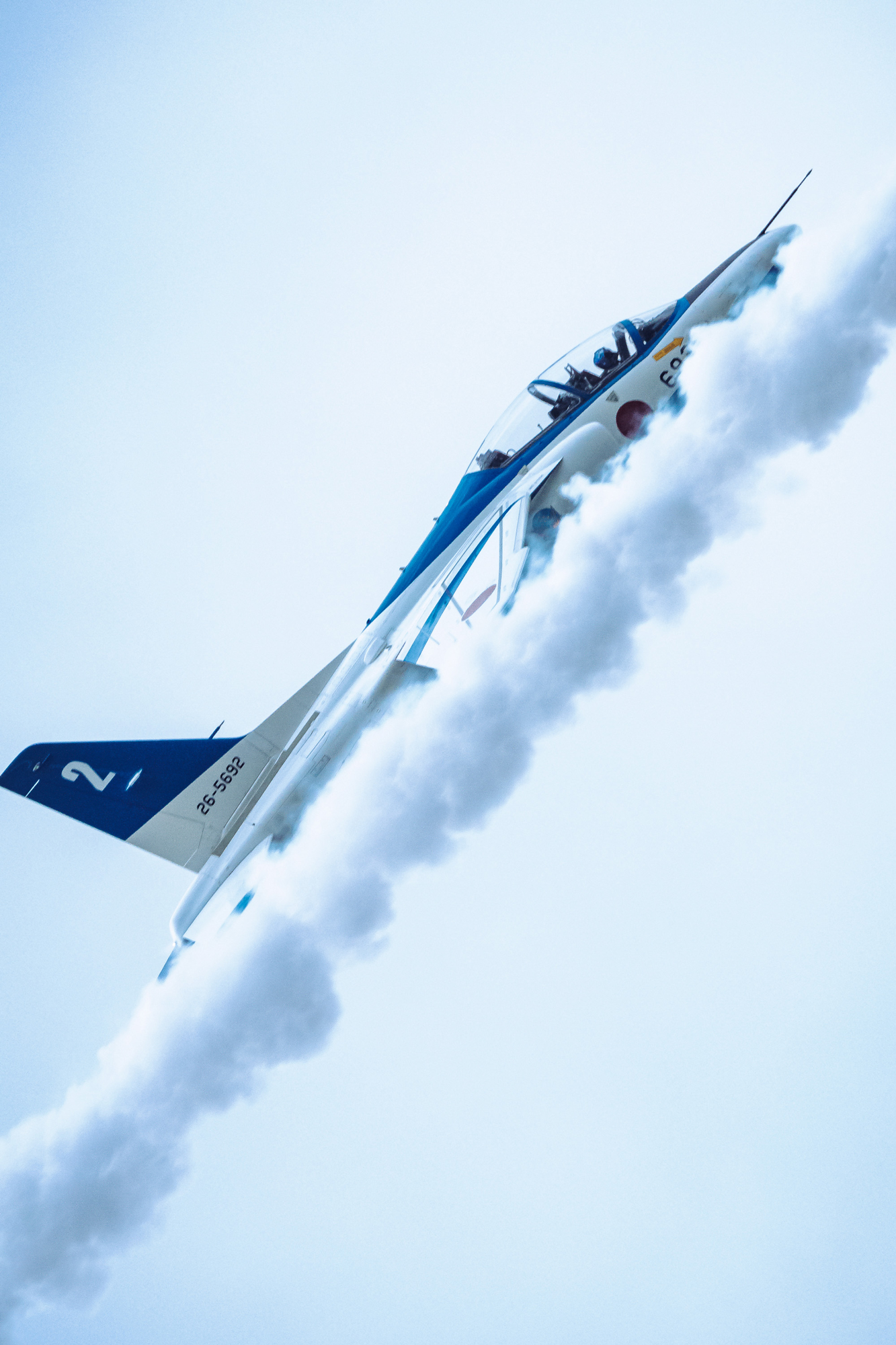 航空祭での撮影は初めてで飛行機ビギナーな私でも簡単に被写体を追いかけてくれる強力なAF。そして撮影後に構図を整えられる安心の高画素。動体ビギナーにはうってつけです。EOS R7での撮影が楽しくてRF100-500mmもお迎えしてしまいました<br>EOS R7／RF100-500mm F4.5-7.1 L IS USM／400mm／シャッター速度優先（F6.3、1/4,000秒）／ISO 500