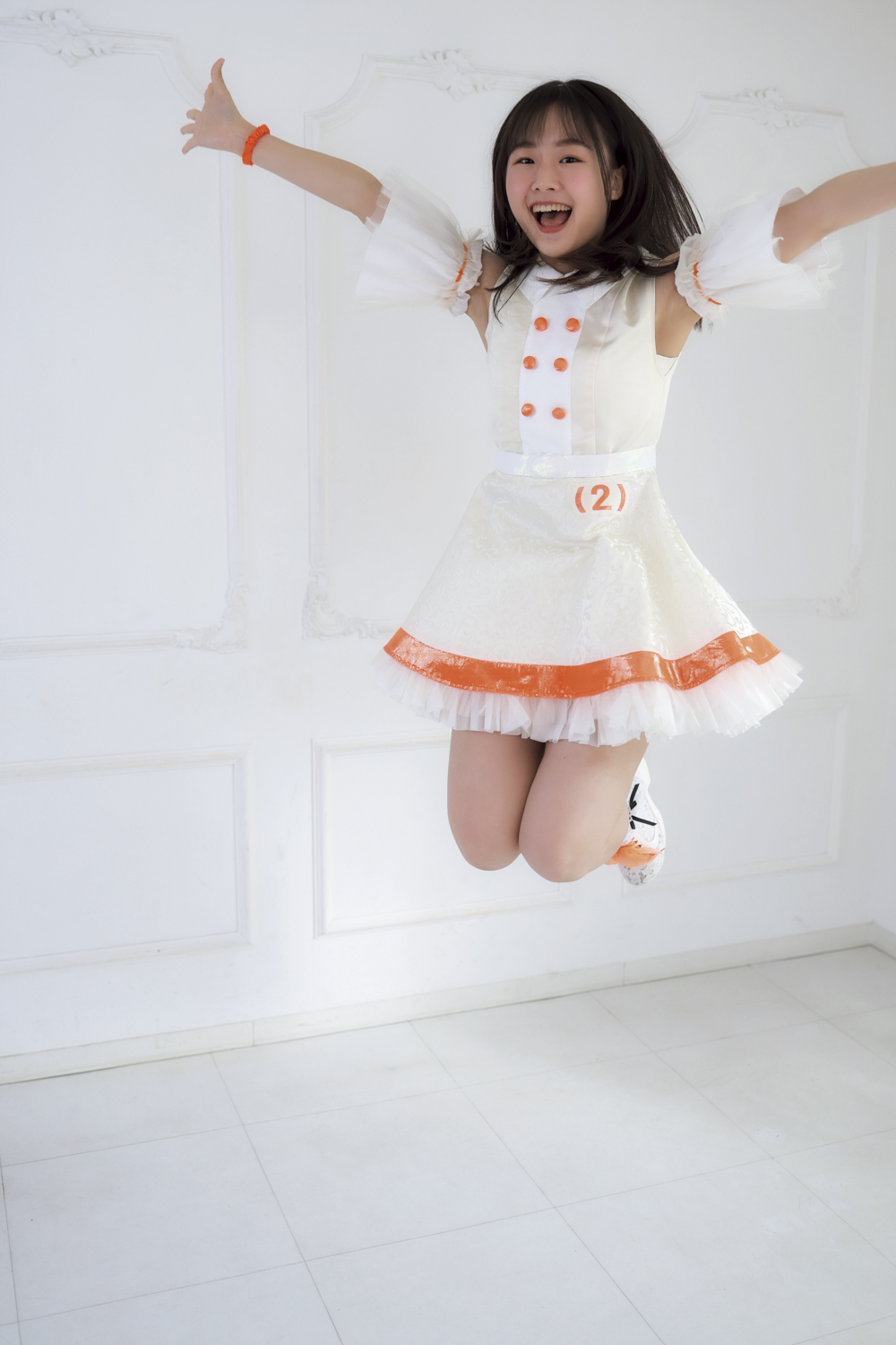 ジャンプのシーンもシャッターボタンを押し続けて、浮遊している時間すべてを記録することができました。あふれ出る躍動感に注目してください<br><span class="fnt-85">キヤノン EOS R6 Mark II／RF35mm F1.8 MACRO IS STM／35mm／マニュアル露出（F2.8、1/500秒）／ISO 400／WB：オート</span>