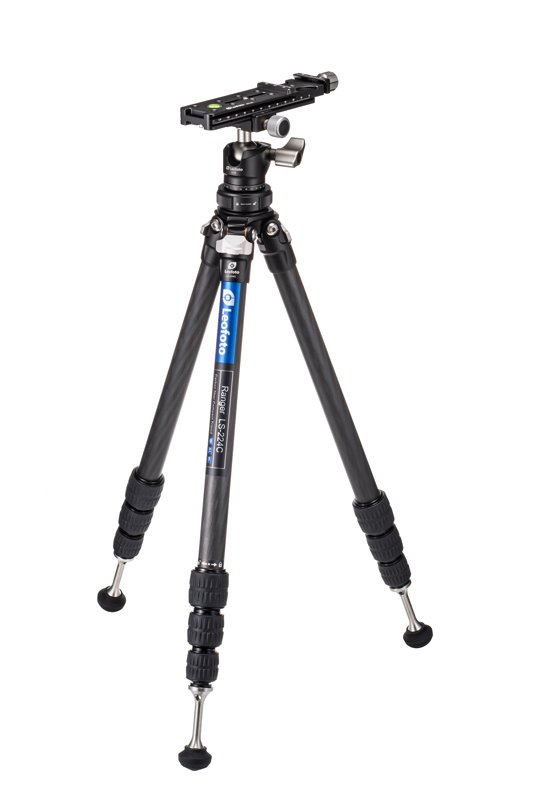 <span class="fnt-110"><b>LS-224C+LH-25</b></span><br>価格：4万1,250円（税込）／全伸長：1,477mm／伸長：1,162mm／収納高：475mm／最低高：125mm／段数：4段／最大脚径：22mm／耐荷重：6kg／質量：900g<br><span class="fnt-110"><b>NR-140</b></span><br>価格：1万2,100円（税込）／長さ：167mm／幅：38mm／高さ：18mm／質量：130g<br><span class="fnt-110"><b>QS-45</b></span><br>価格：9,900円（税込）／直径：45mm／質量：69g<br><span class="fnt-110"><b>TFS-S1/4</b></span><br>価格：1万1,550円（税込）／長さ：81（ゴム石突装着時）、75mm（非装着時）／質量：47g