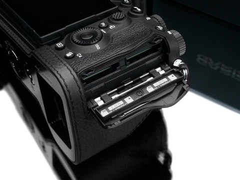 SONY - SONY デジカメとSONY専用ケース付き GARIZボディケースに「α7R V」「X-T5」用がラインナップ