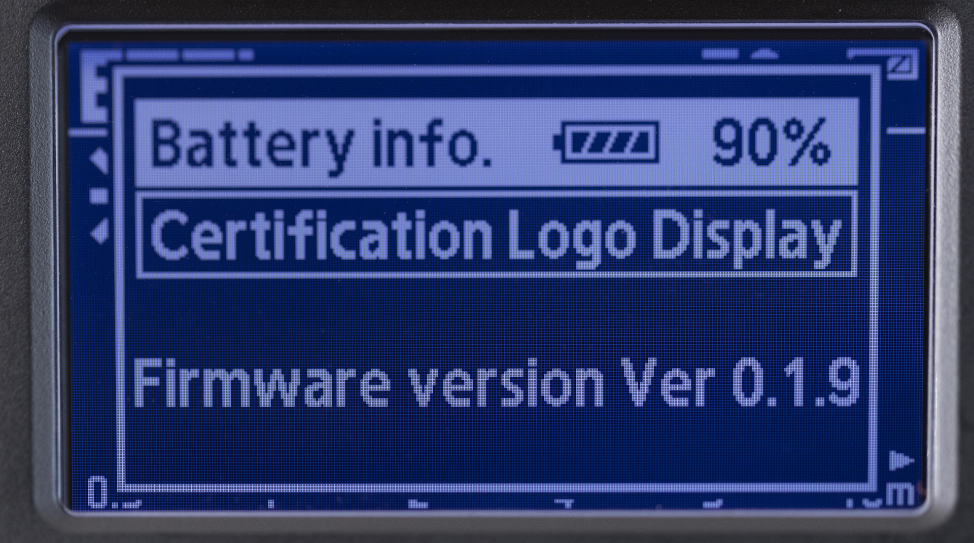 バッテリー残量は数値でも確認できる。「SUB MENU」内「information」の中で確認できる
