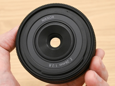 ニコンZ用の最薄・最軽量パンケーキ「NIKKOR Z 26mm f/2.8