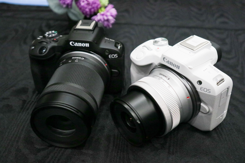 ブラックとホワイトをラインアップ