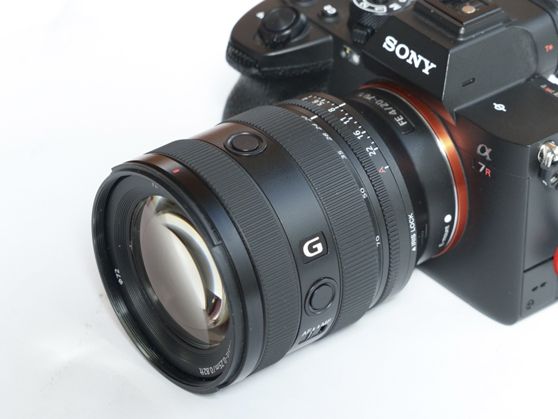 福田さんの「α7R V」に装着した「FE 20-70mm F4 G」