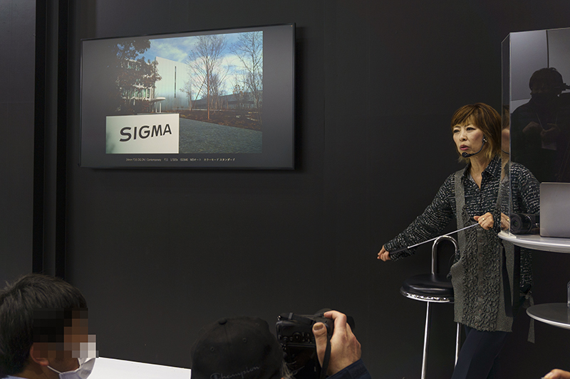 佐藤倫子さんの「SIGMA fp LとSGVレンズで切り取るシグマ本社でクリエイティブスナップ®」。昨年5月に落成したシグマ本社の新社屋で撮影した作品を紹介。カラーモードやオールドレンズ使用時のテクニックなども