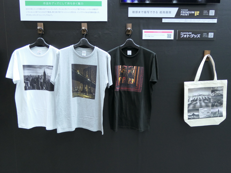 写真をプリントした「フォトグッズ」の例