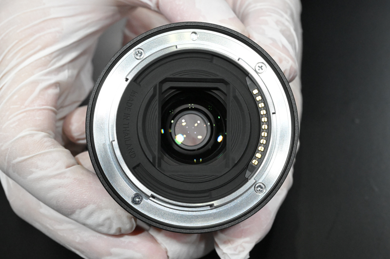 「NIKKOR Z 26mm f/2.8」金属マウントを採用