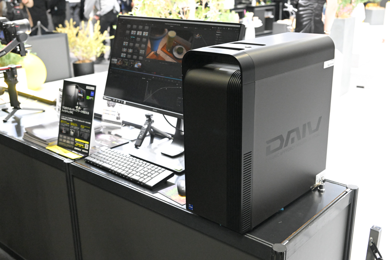 マウスコンピューター製のGTX 4090を搭載したPCも展示。8K動画の編集なども実感できる