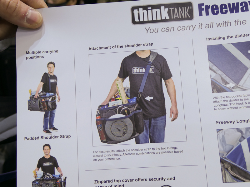 収納例。シンクタンク製品なので、頑丈さは疑いのないところ