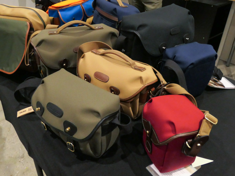 このところ新色追加の多いビリンガム。実際の色味を見られるのは貴重な機会だ