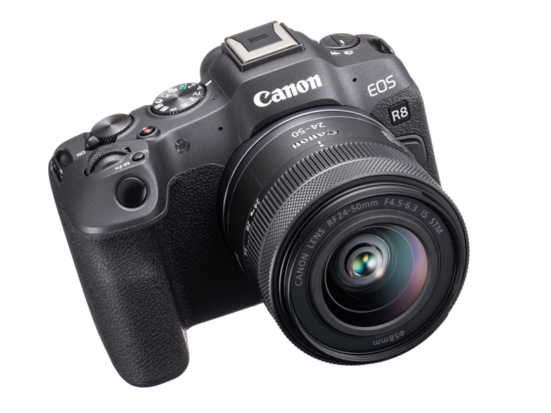 【発売日】2023年4月下旬<br>【価格】26万4,000円（ボディ単体）、29万3,700円（RF24-50 IS STMレンズキット）<span class="fnt-90">※いずれもキヤノンオンラインショップでの税込価格</span><br>　<br>【SPEC】<br>有効画素数：約2,420万画素<br>映像エンジン：DIGIC X<br>常用ISO感度：100～102400<br>連続撮影枚数：約40コマ/秒（電子）、約6コマ/秒（電子先幕）<br>ファインダー：0.39型約236万ドット<br>背面モニター：3型約162万ドット<br>外形寸法：約132.5×86.1×70.0mm<br>質量（バッテリー、メディア含む）：約461g