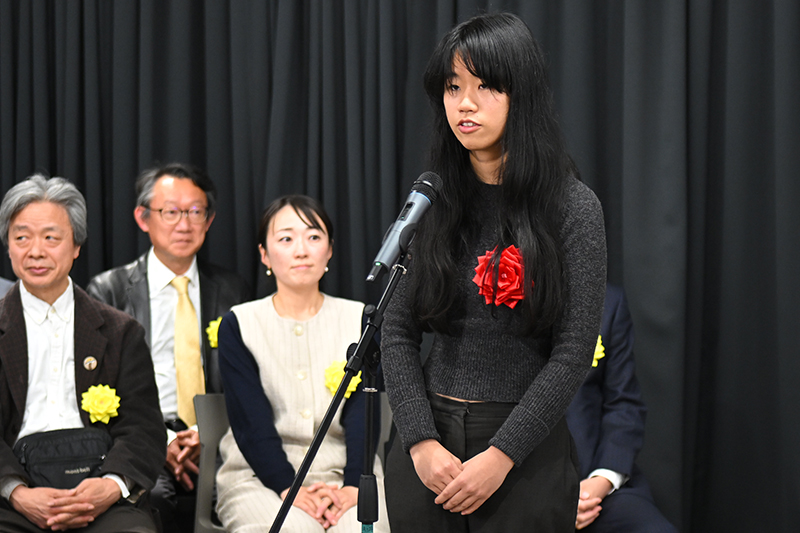 受賞の喜びをコメントする宮田氏