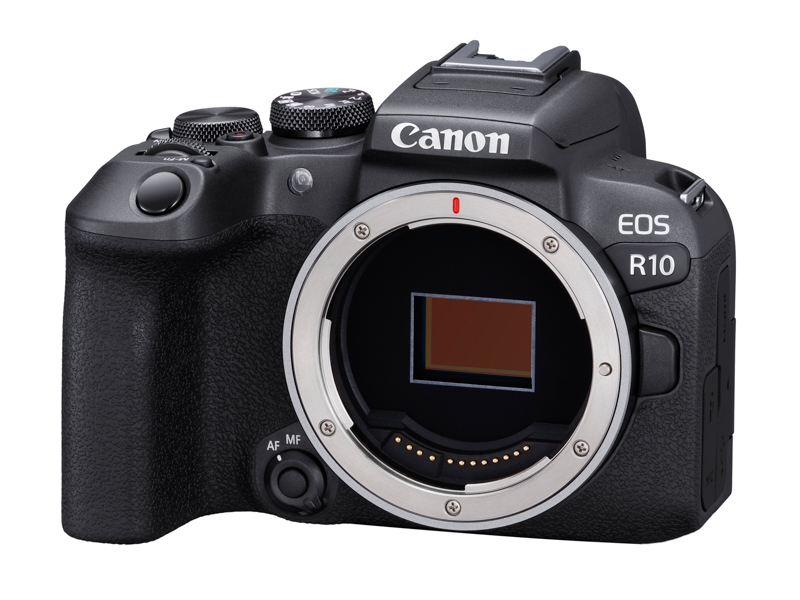EOS R10