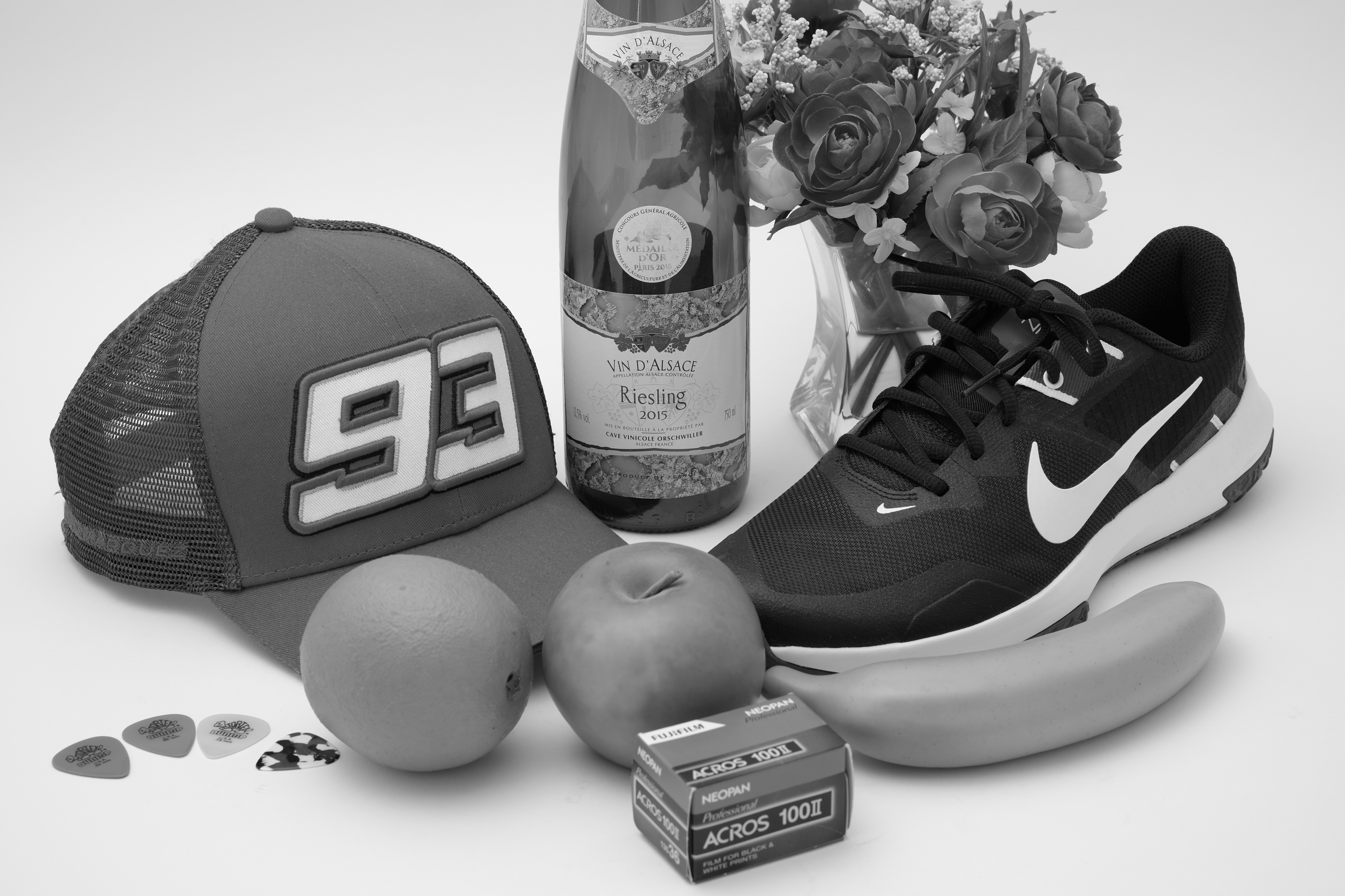 フィルムシミュレーションには、もうひとつ通常のモノクロもある。ACROSと比べると、わずかにコントラストが低く、フラットな印象。状況に応じてACROSと使い分けるのがいいだろう。