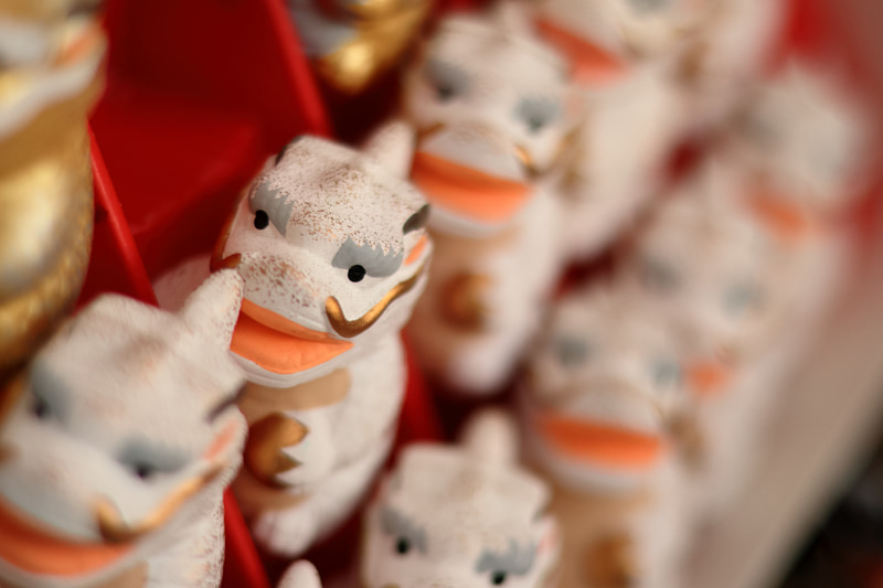 お安い単焦点標準レンズでも、DLO効果でレンズの欠点を叩きます。こうなると高い大口径標準レンズとかに物欲が湧かなくなります。ぜひ倹約しましょう。<br>EOS R50／EF50mm F1.8 STM／絞り優先AE（F2・1/3,200秒）／ISO 400