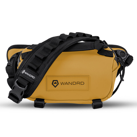 WANDRDの軽快カメラバッグ「ロームスリング」が名称変更、「ローグ 