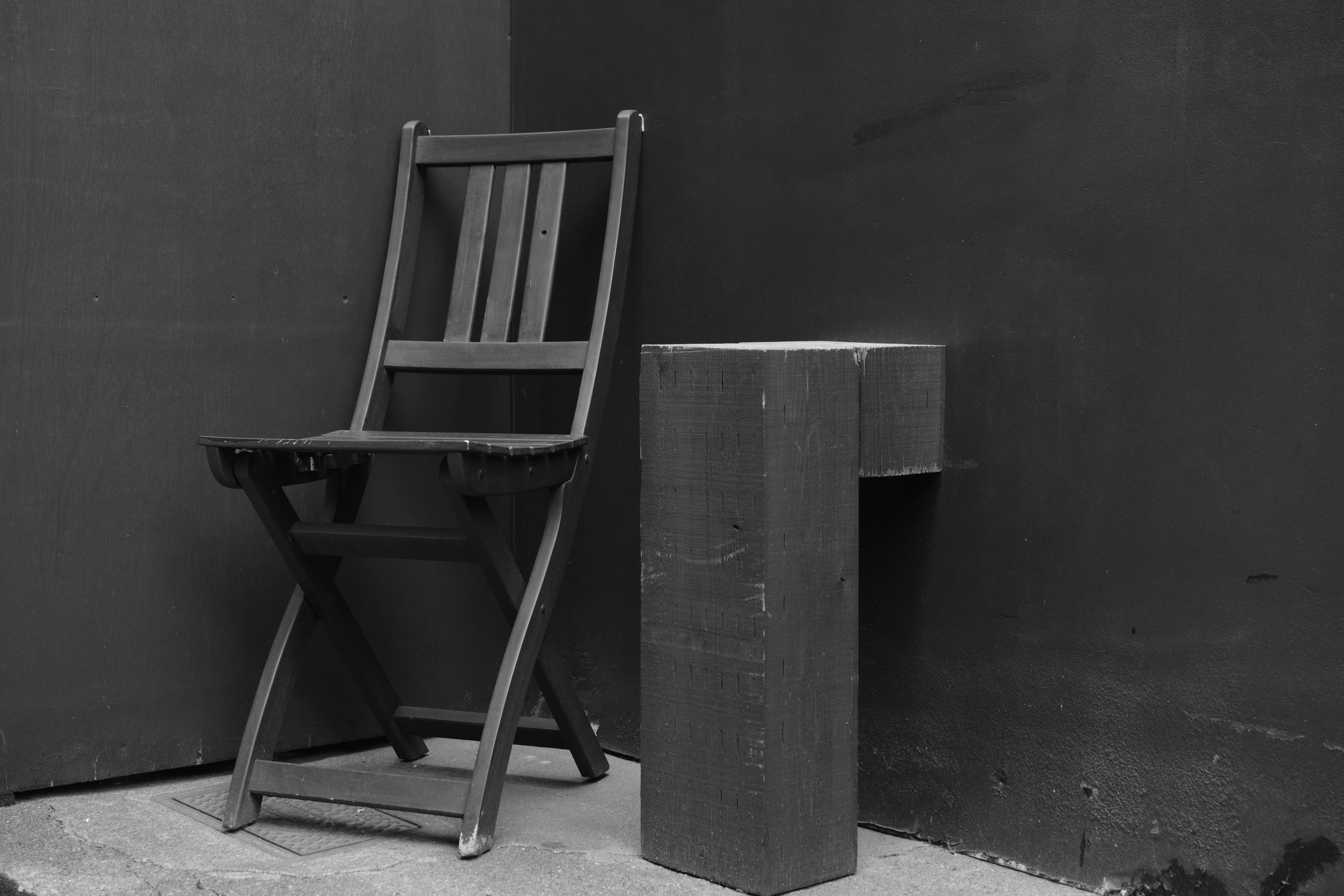 K-3 Mark III Monochrome／HD PENTAX-DA 20-40mmF2.8-4ED Limited DC WR／33mm（49.5mm相当）／絞り優先AE（1/60秒・F5.6・-2.0EV）／ISO 640／カスタムイメージ：スタンダード