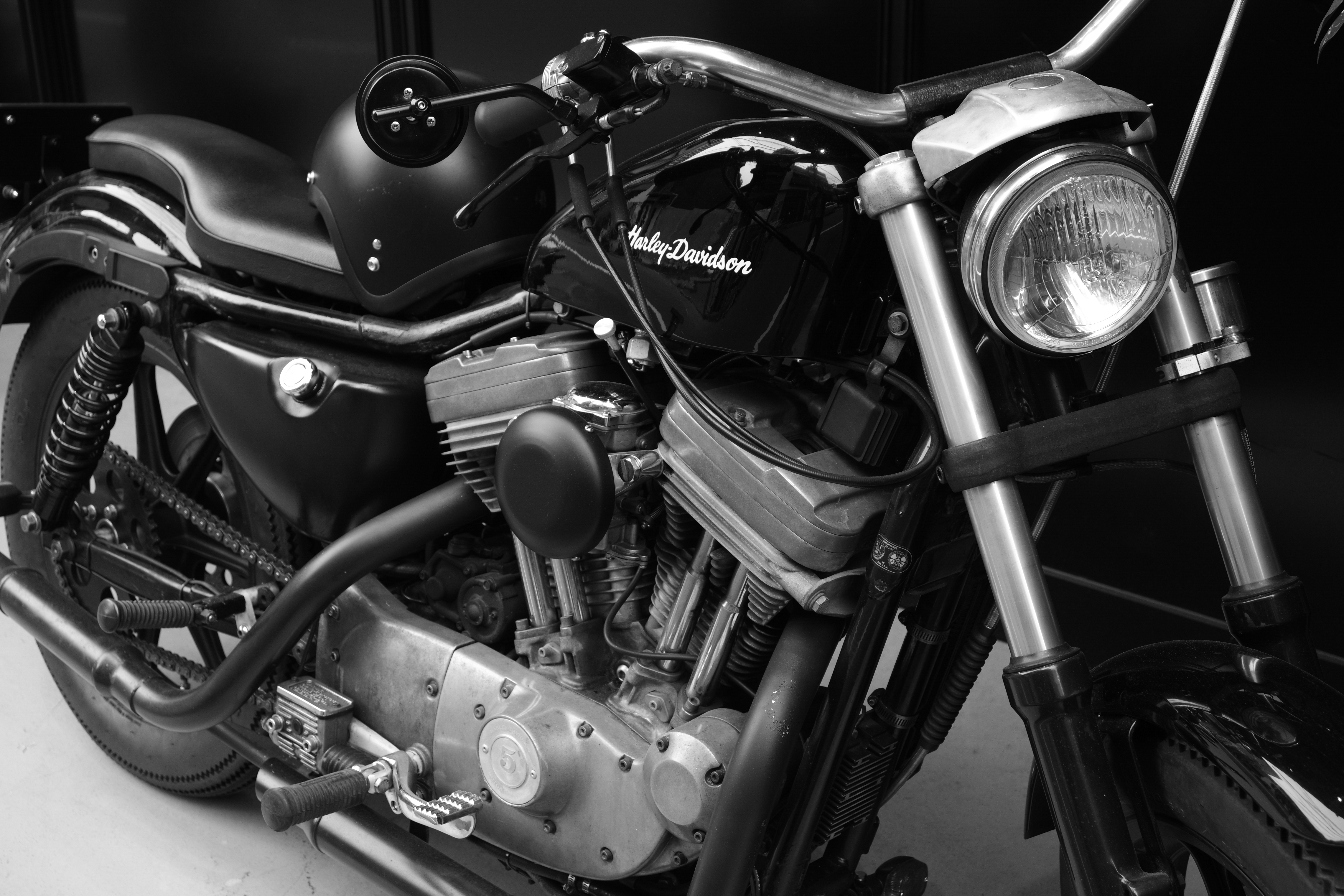 K-3 Mark III Monochrome／HD PENTAX-DA 20-40mmF2.8-4ED Limited DC WR／31mm（46.5mm相当）／絞り優先AE（1/60秒・F5.6・-1EV）／ISO 640／カスタムイメージ：スタンダード