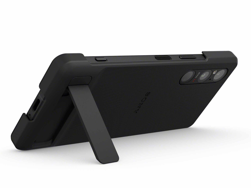 キックスタンド付きの純正カバーも用意する