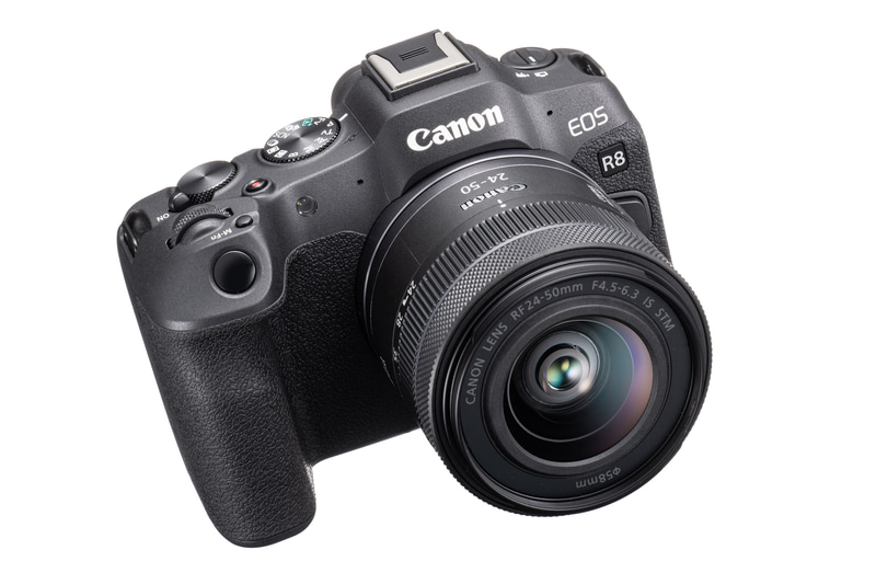 【発売日】2023年4月14日<br>【価格】26万4,000円(ボディ単体)、29万3,700円(RF24-50 IS STMレンズキット)<span class="fnt-90">※いずれもキヤノンオンラインショップでの税込価格</span><br> <br>【SPEC】<br>有効画素数:約2,420万画素<br>映像エンジン:DIGIC X<br>常用ISO感度:100~102400<br>連続撮影枚数:約40コマ/秒(電子シャッター)、約6コマ/秒(電子先幕)<br>ファインダー:0.39型約236万ドット<br>背面モニター:3.0型約162万ドット<br>外形寸法:約132.5×86.1×70.0mm<br>質量(バッテリー、メディア含む):約461g