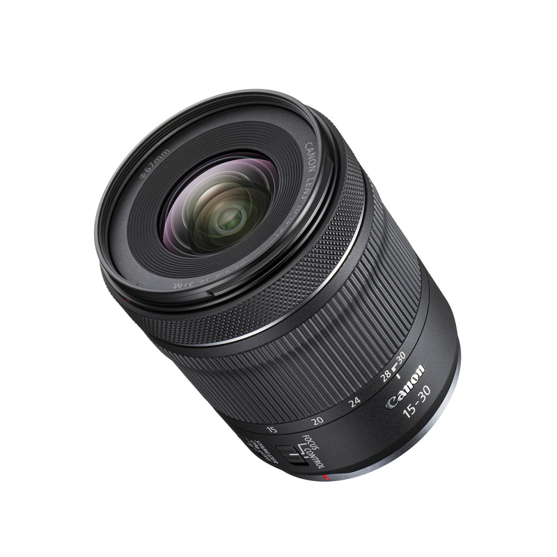 RF15-30mm F4.5-6.3 IS STM／約390g