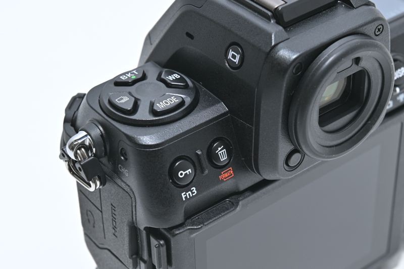 「Z 9」に搭載されていたレリーズモードダイヤルは省略されボタンになった