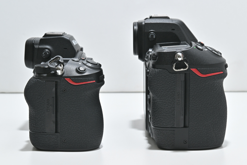 厚みが13.5mm増しており、人によってはグリップが少し大きく感じる場合もあるだろう