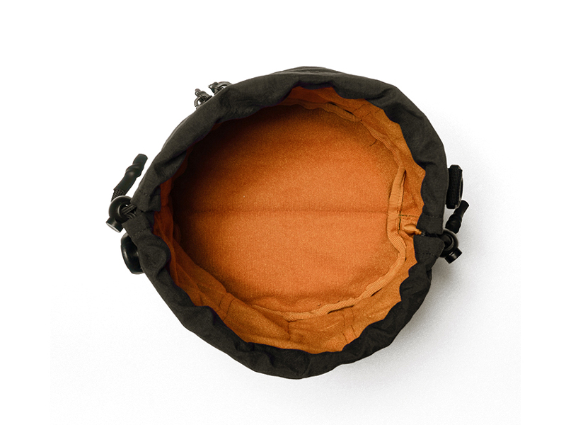 開口した状態でキープできる