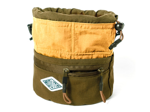 開口したままキープできる3WAY巾着バッグ「FLEX STRING BAG」。形状