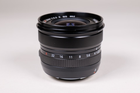 写真で見る 富士フイルム「FUJIFILM X-S20」「フジノンレンズ XF8mmF3
