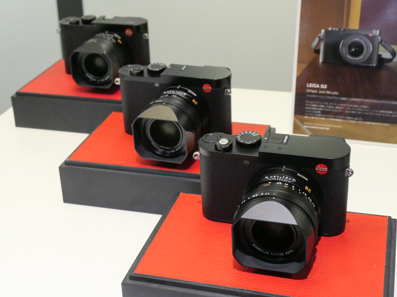 歴代のライカQシリーズ。奥からライカQ（2015年）、ライカQ2（2019年）、ライカQ3（2023年）