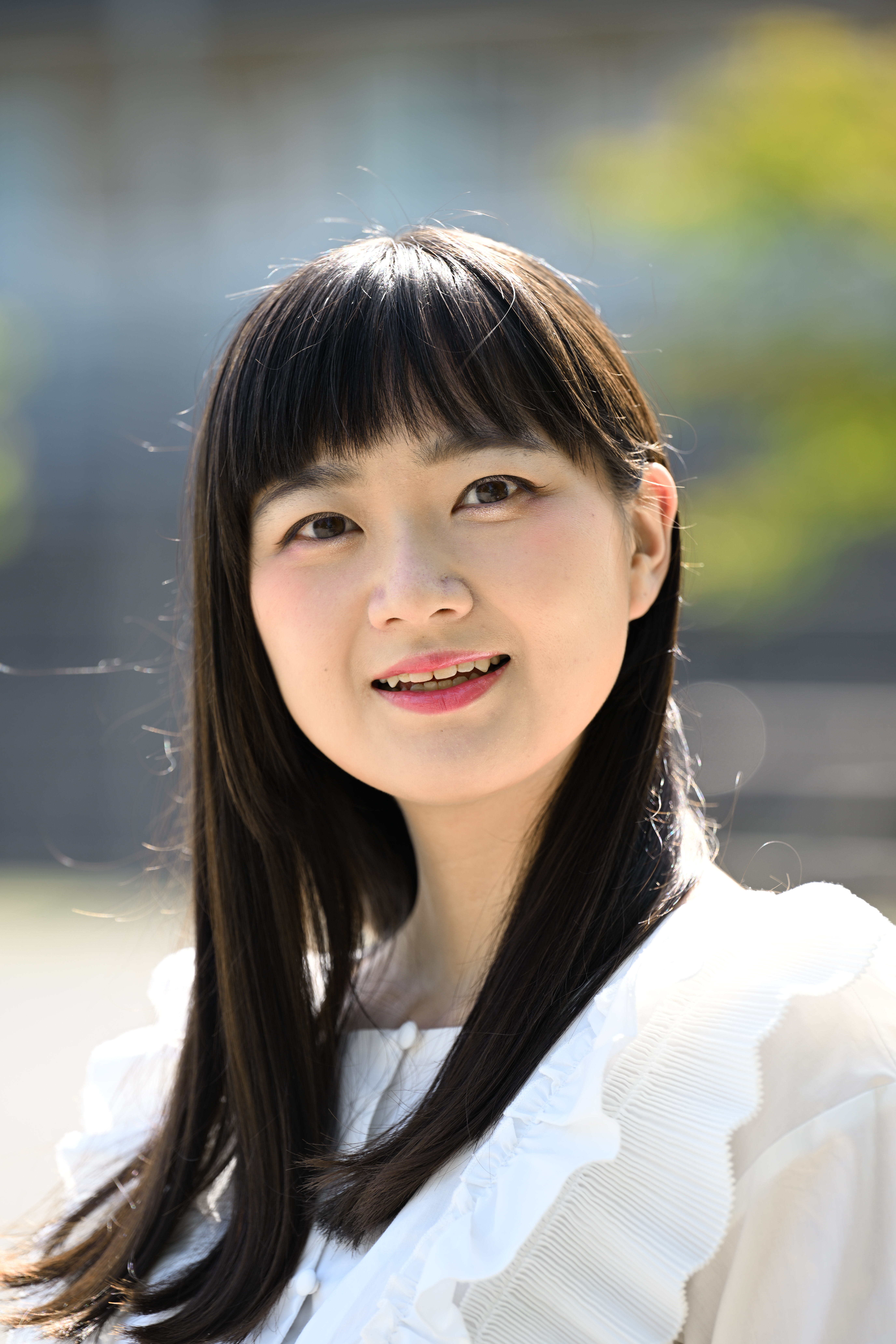 人物印象調整「M-Y」をY2.5、「明るさ」+1.0に設定した。やや爽やかな印象の仕上がりになった